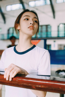 剥开两边打花蒂小哭包图片